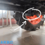 Máy kéo bị rò rỉ dầu