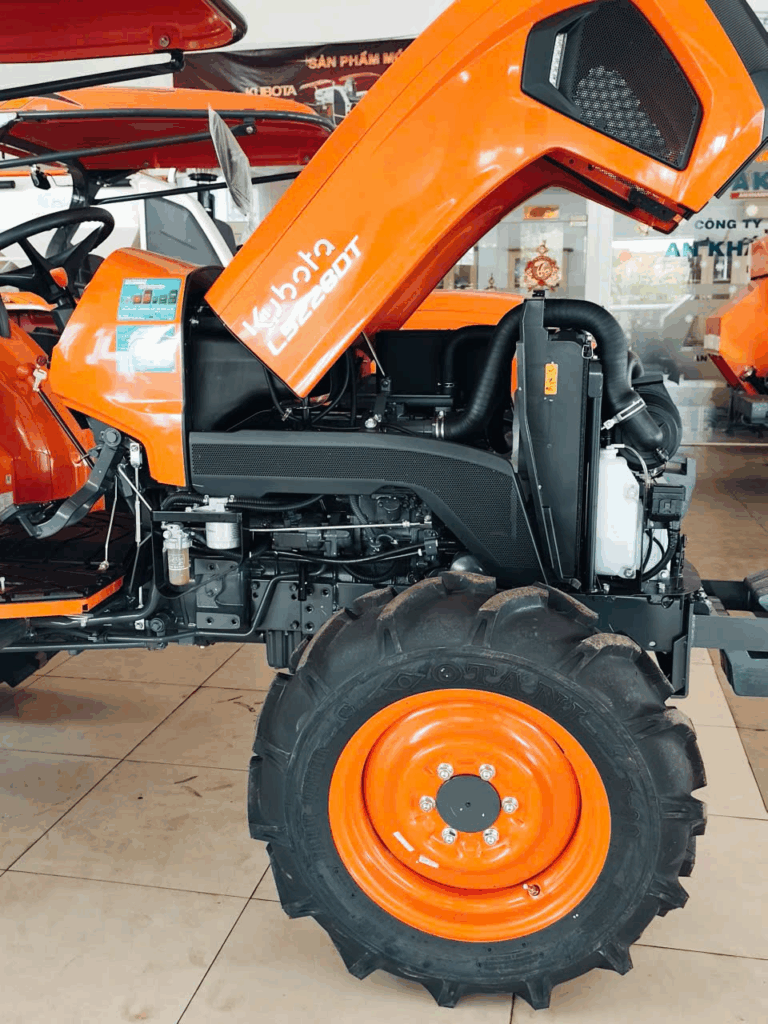 Động Cơ Có Tiếng Gõ Lạ? Cảnh Báo S.O.S Bạn Không Thể Bỏ Qua! 2 Động cơ máy kéo Kubota L5228
