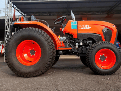 An Khánh Bình chuyên cung cấp máy kéo Kubota sử dụng cho sân golf được trang bị lốp chuyên dụng