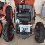 Bảo quản tốt bình ắc quy của máy kéo trong mùa mưa tránh chập hỏng hệ thống điện của máy