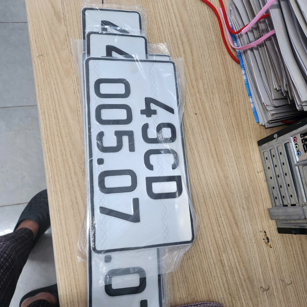 Biển số cho máy kéo Kubota