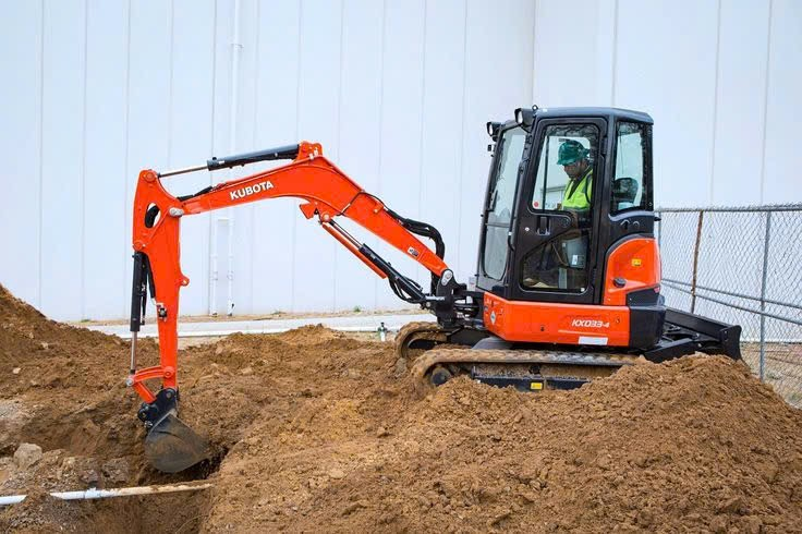 Máy xúc đào Kubota mini phù hợp làm việc trong không gian nhỏ hẹp